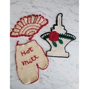 Vintage Lot Of 3 Hanging Crocheted Pot Holders Basket Oven Mitt Red